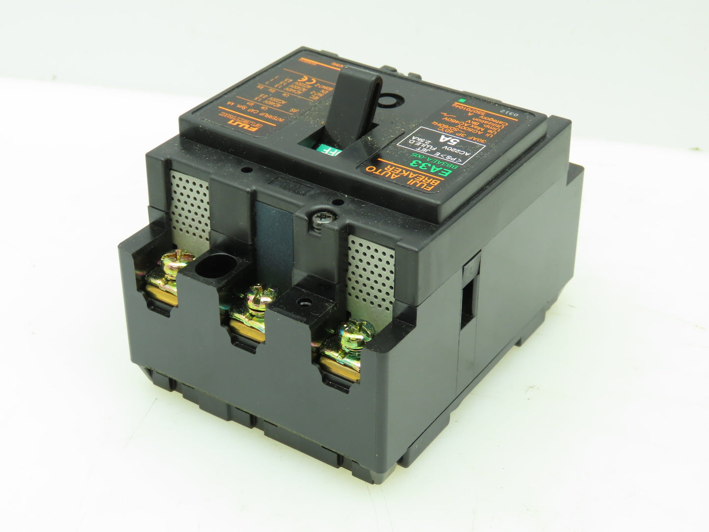 Fuji Electric EA33 BB3AEA-005 Auto Circuit Breaker 5-Amp 3-Pole 220/460V 50/60Hz