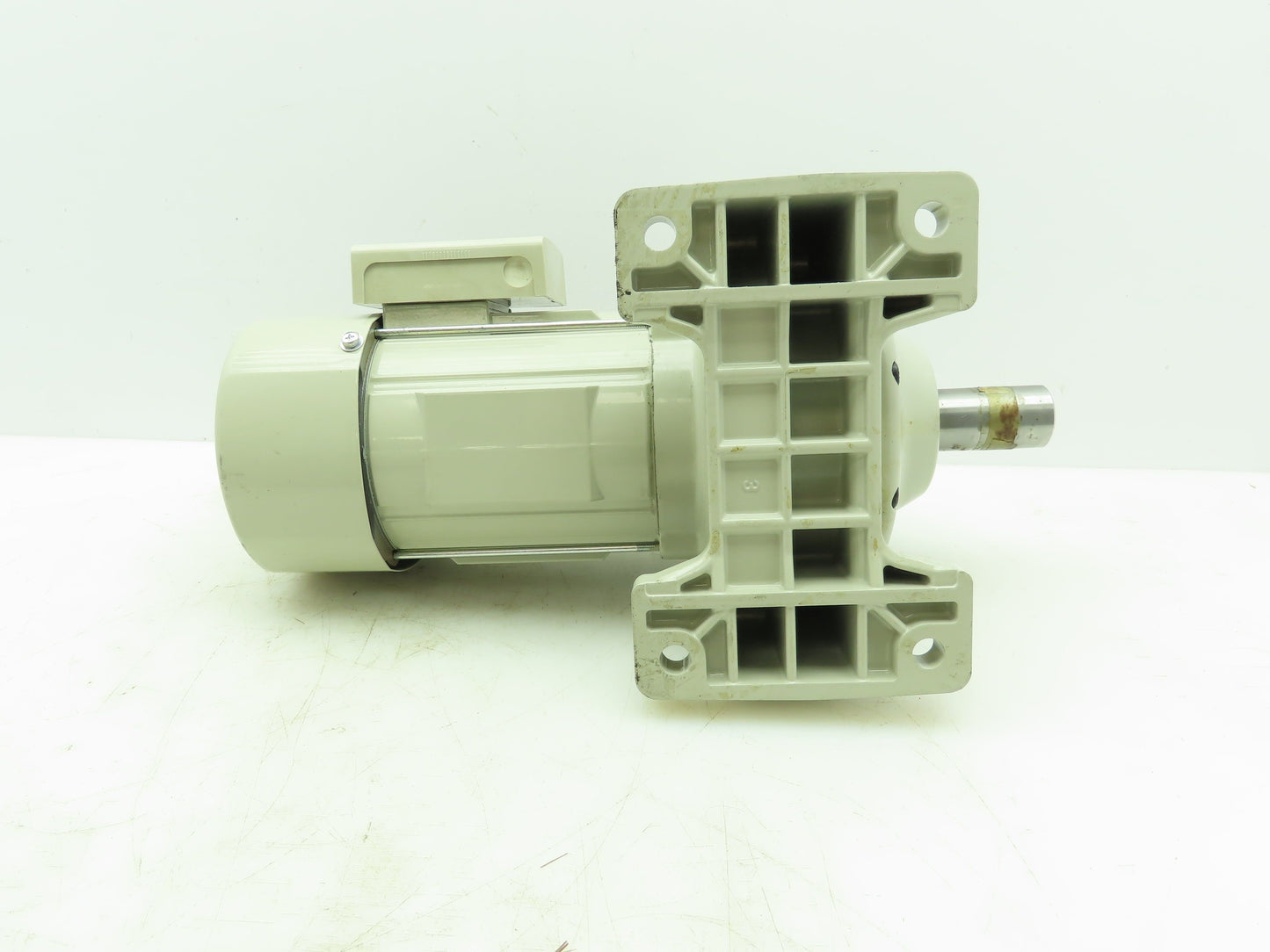 Sumitomo CNHM02-5097-B-71 Induction Gearmotor 1/4 Hp 71:1 24.64rpm 200-230v 3ph