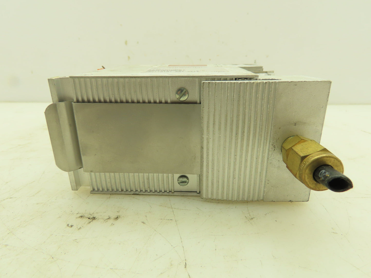 Moore PSA/0-30PSIG/ML2/117AC-P-RIB-TJ-FA1 Pressure Switching Alarm 0-30PSI