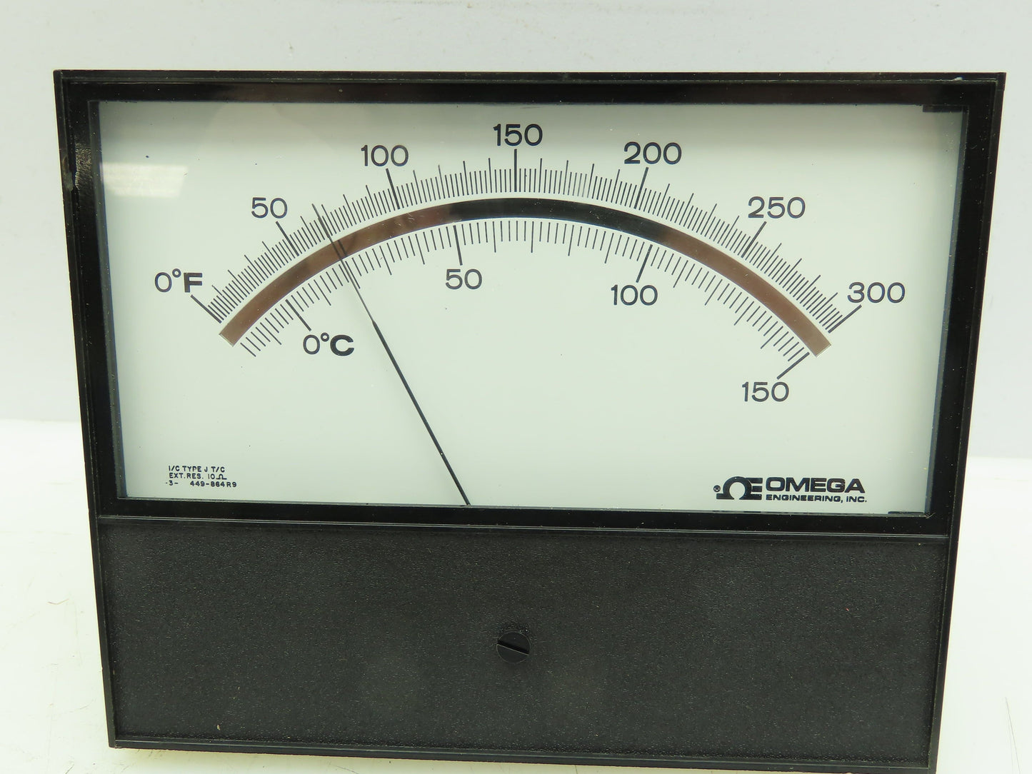 Omega 7055 7055J300 Shielded Meter Temperature Indicator 0-300°F/0-150°C