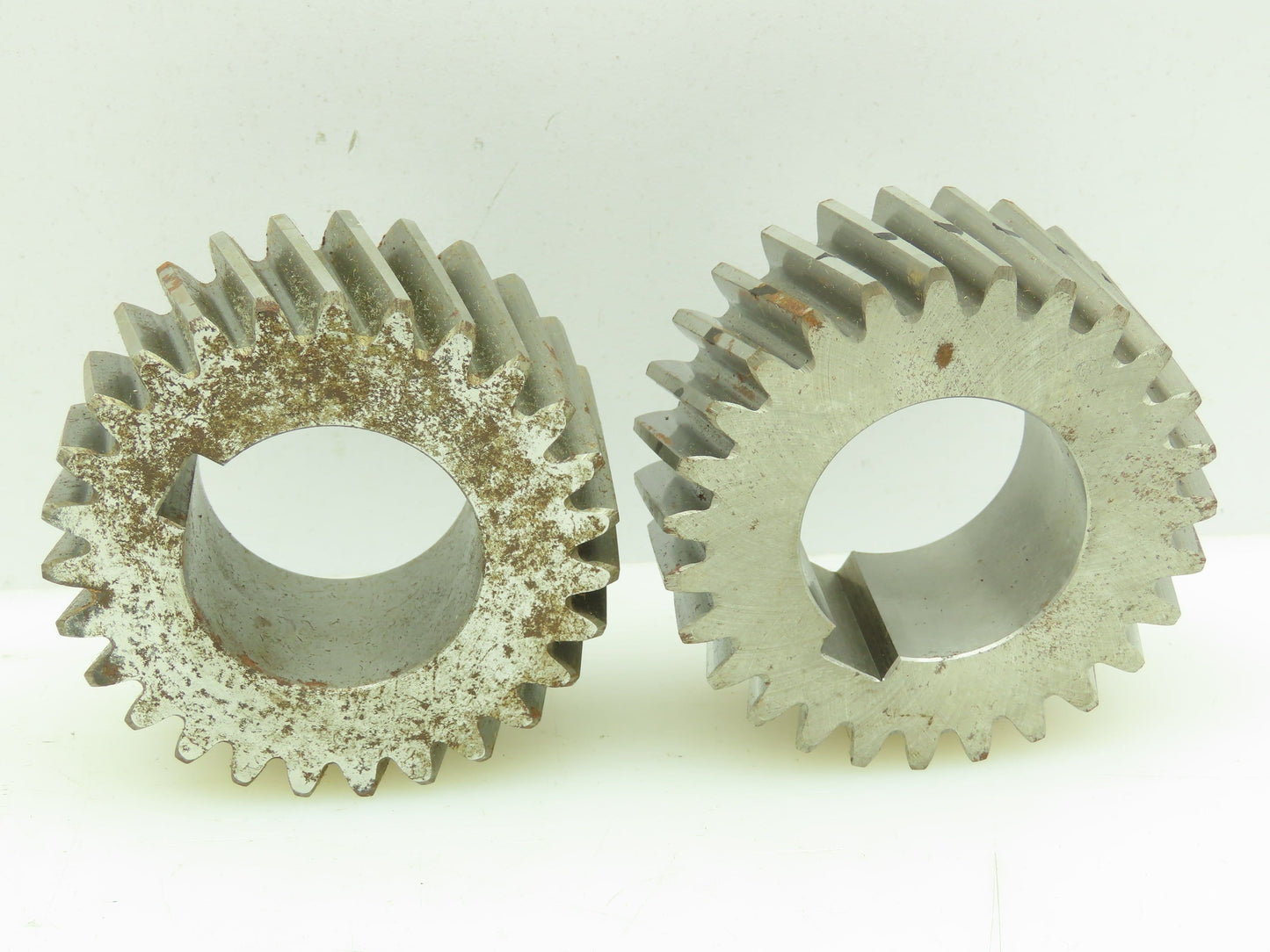 61608405 Helical Gear 27-Teeth 1-1/2"Keyed Bore 1-3/16"Wide 2-7/8"OAL LOT OF 2