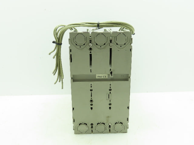 Merlin Gerin NS 630 NA Compact Circuit Breaker 630A 750 VAC 3 P Motor Mechanism