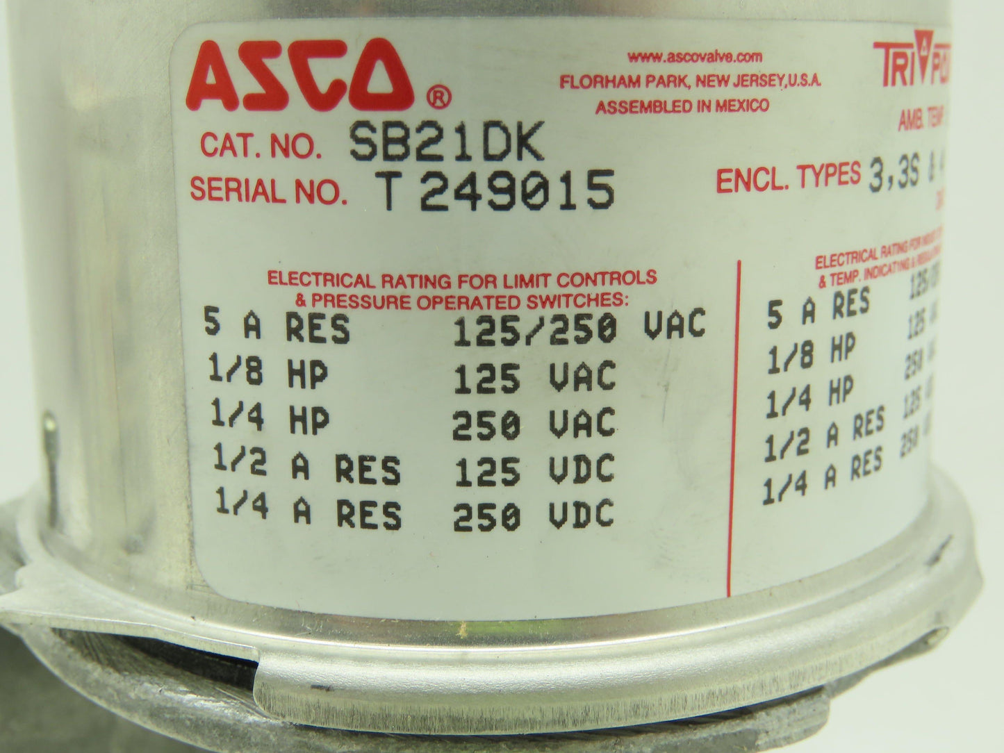 Asco SB21DK Tri Point Pressure/Temp Switch 125/250VAC & DC Pos Indicator 3/4"NPT