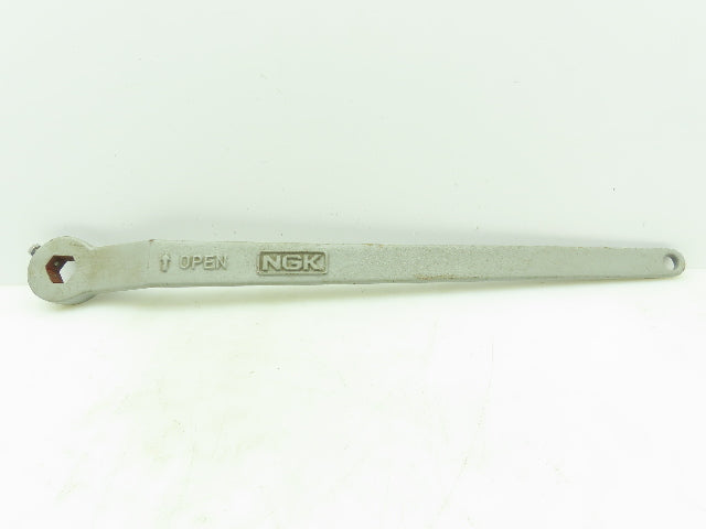 NGK 24" Manual Lever Valve Handle 1" Hex Steel Tapered