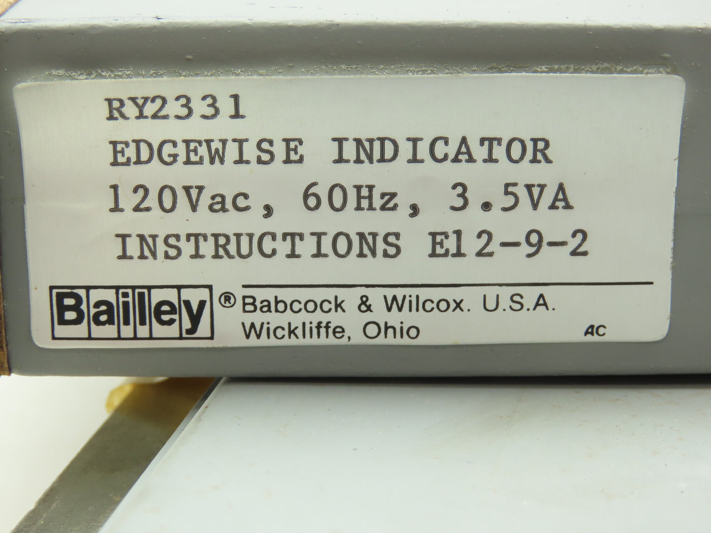 Bailey Controls RY2331 Edgewise Vertical Panel Meter 0-10 x 10% 120VAC 3.5VA