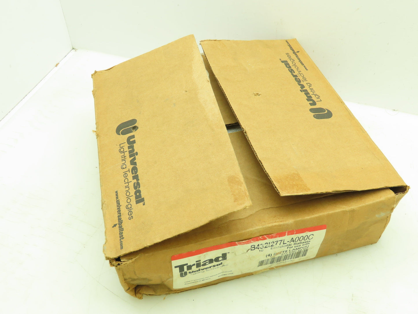 Triad B432I277L-A Electronic Ballast 32W 277V T8 Fluorescent 4 Lamp Box of 10
