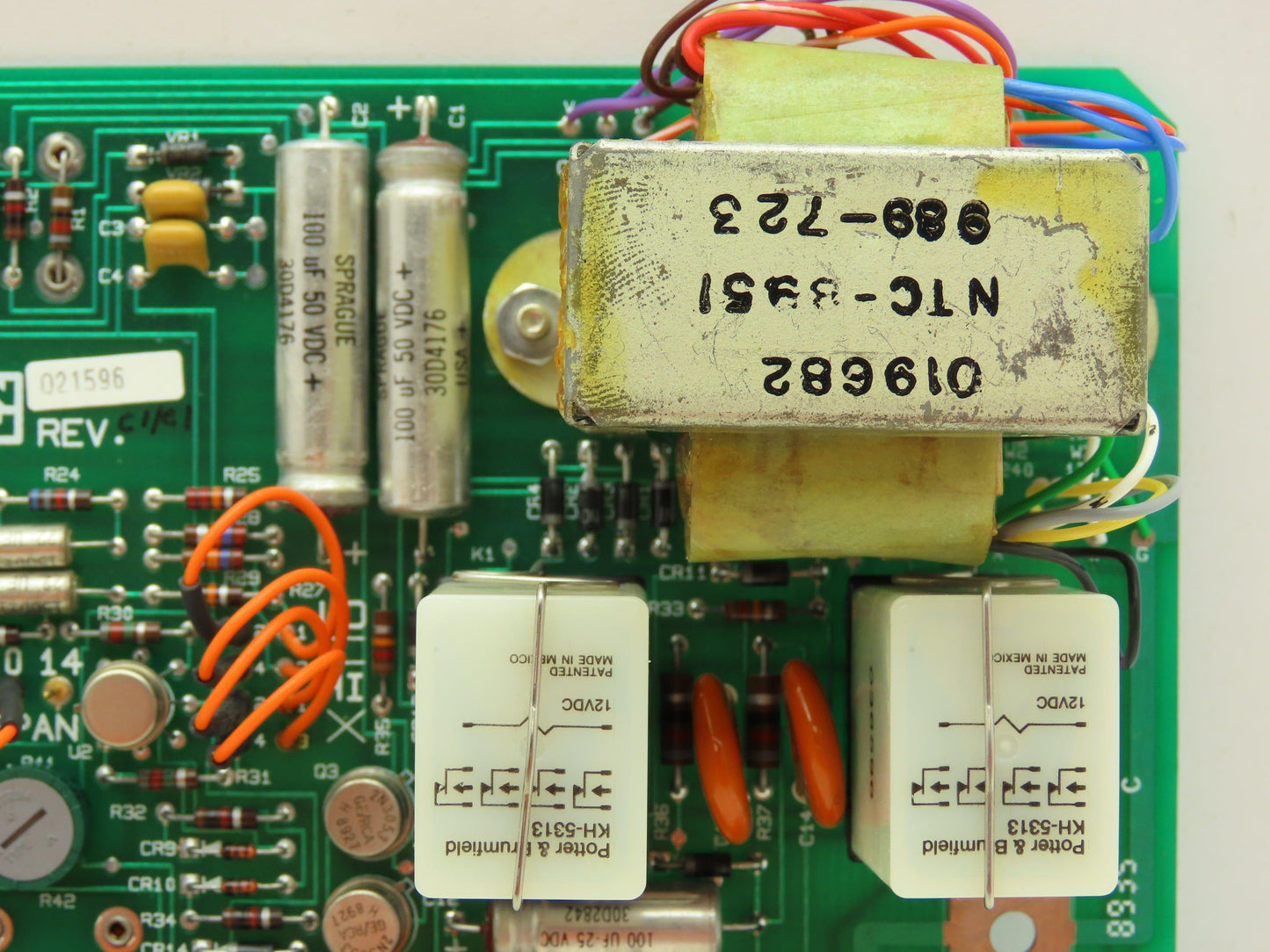 Leeds Northrup 021596 Amplifier Card 120V Alarm Card Circuit Board Panel 10-16V