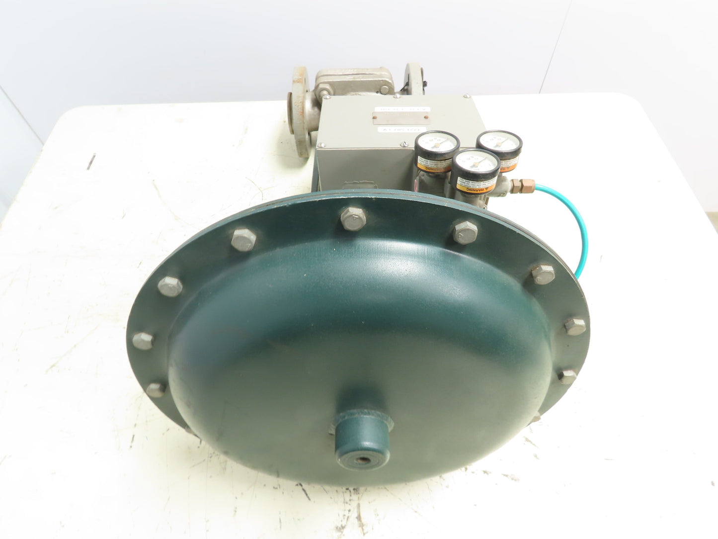 Mueller 1350-02 Diaphragm Actuator Control Valve 1-1/2" Flanged w/ Positioner