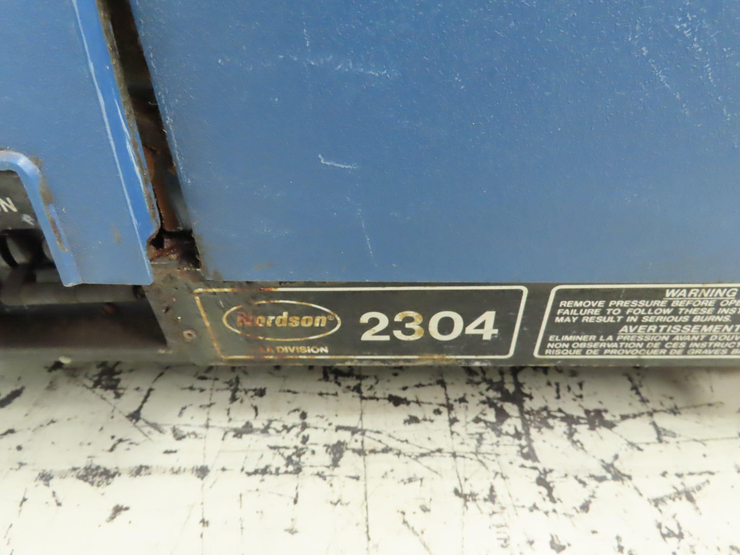 Nordson 2304 Hot Glue Melt Adhesive Applicator System 230VAC 50/60HZ 23A 5520W