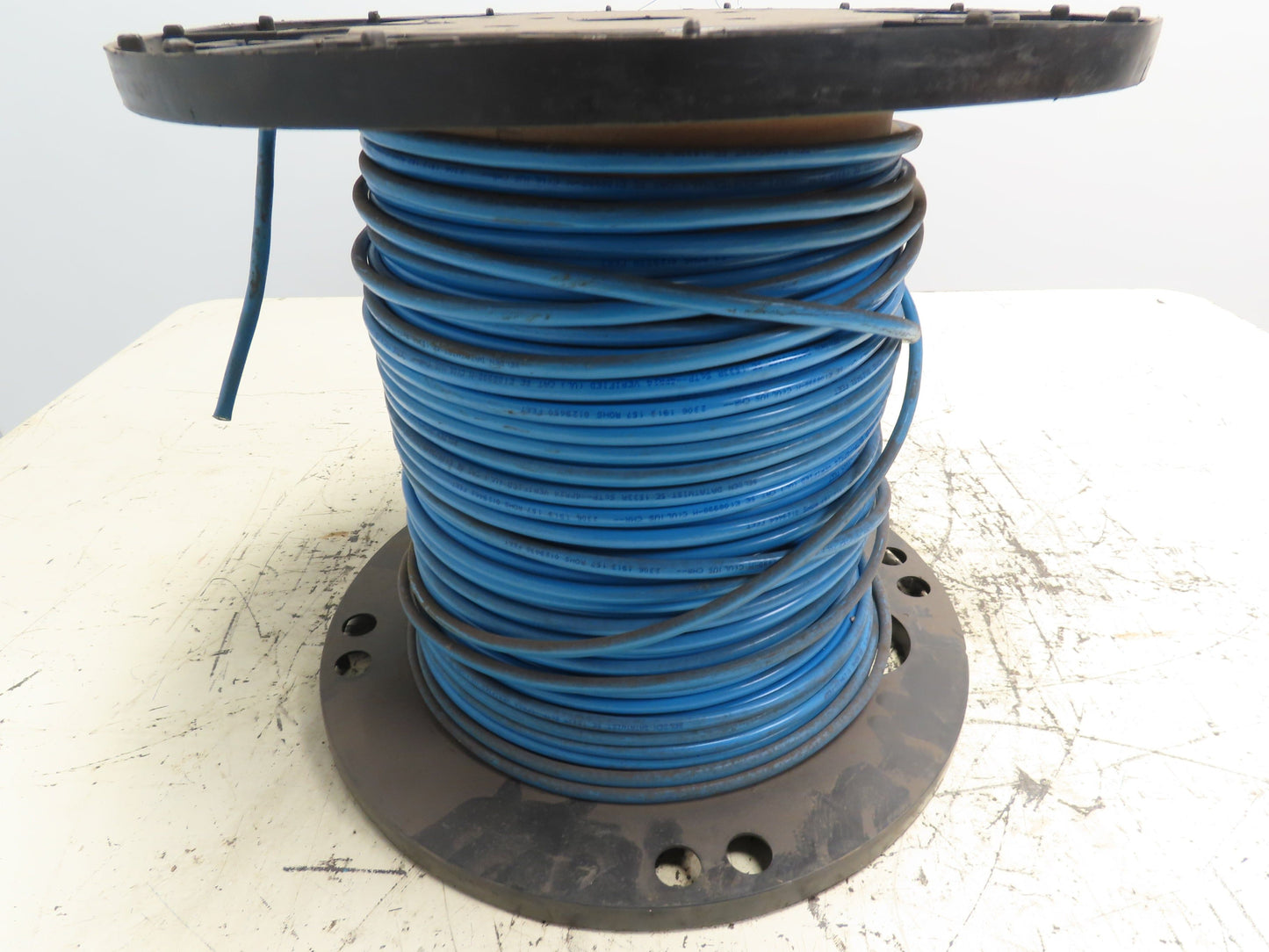 Belden DataTwist Cat 5E Shielded Wire Cable 24 AWG Multi-Conductor Cat5E 196'