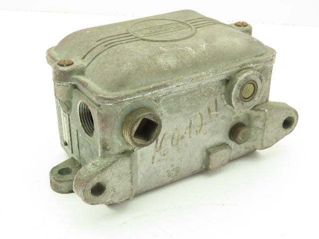 A O Smith BUL. 102 Type HLA-2 Heavy Duty Limit Switch 2-Pole *CRACK IN MECHANISM