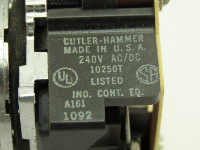 Cutler Hammer 10250T202N Indicator Light 240V 30.5mm No Lens LOT OF 2