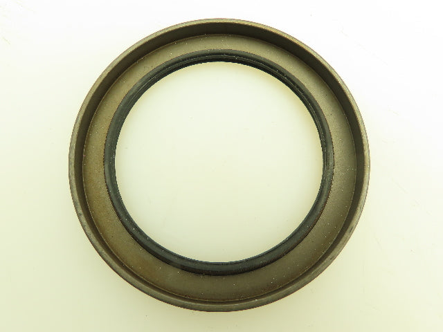 CR 29907 Double Lip Oil Seal 3.00 in Shaft, 4.003 in OD, 0.375 in Width Lot of 4