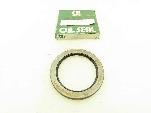 CR 29907 Double Lip Oil Seal 3.00 in Shaft, 4.003 in OD, 0.375 in Width Lot of 4