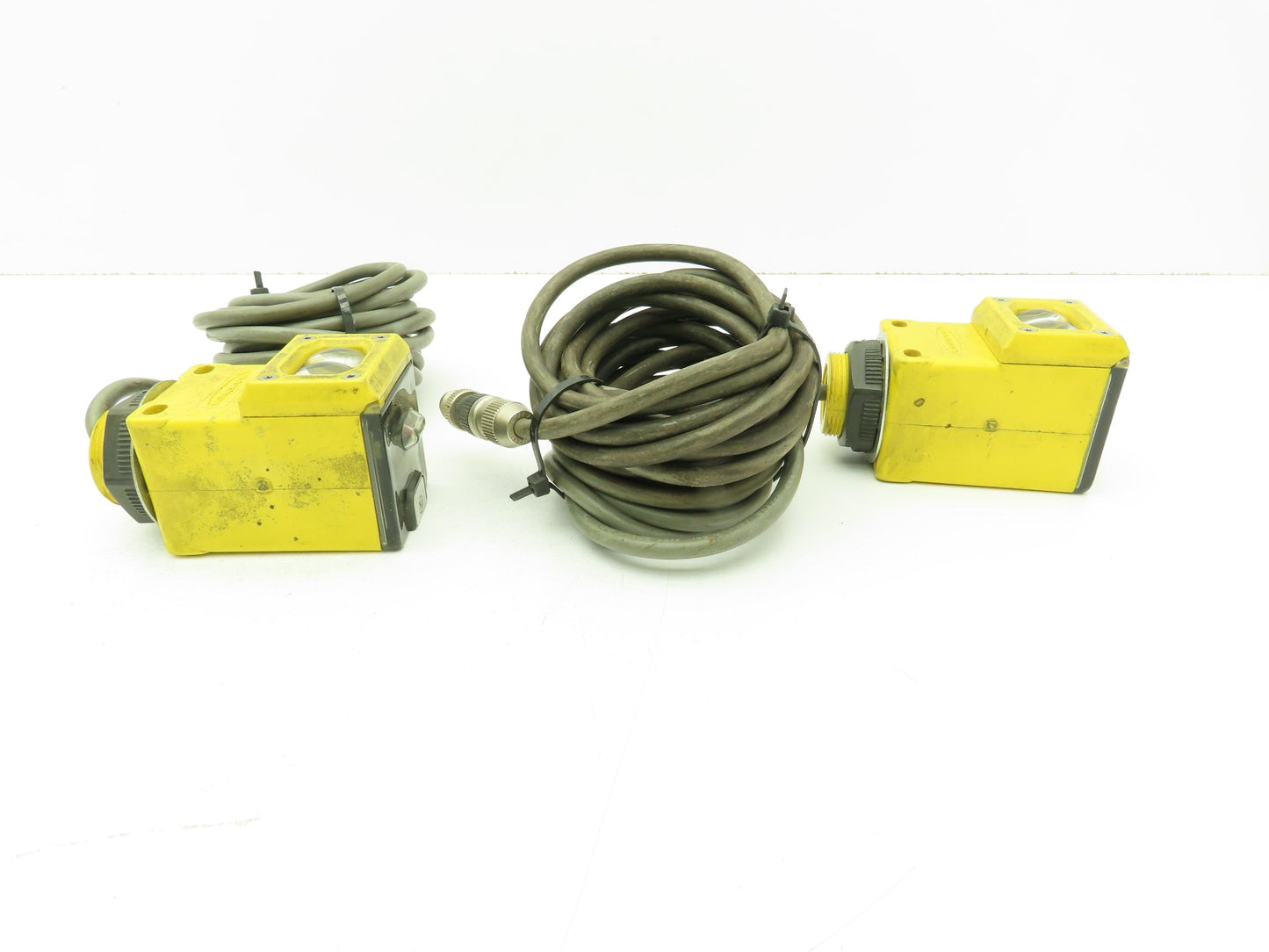 Banner Q45BB6DL Photoelectric Sensor Diffuse 1.8M 10-30VDC w/4-Pin Plug Lot of 2