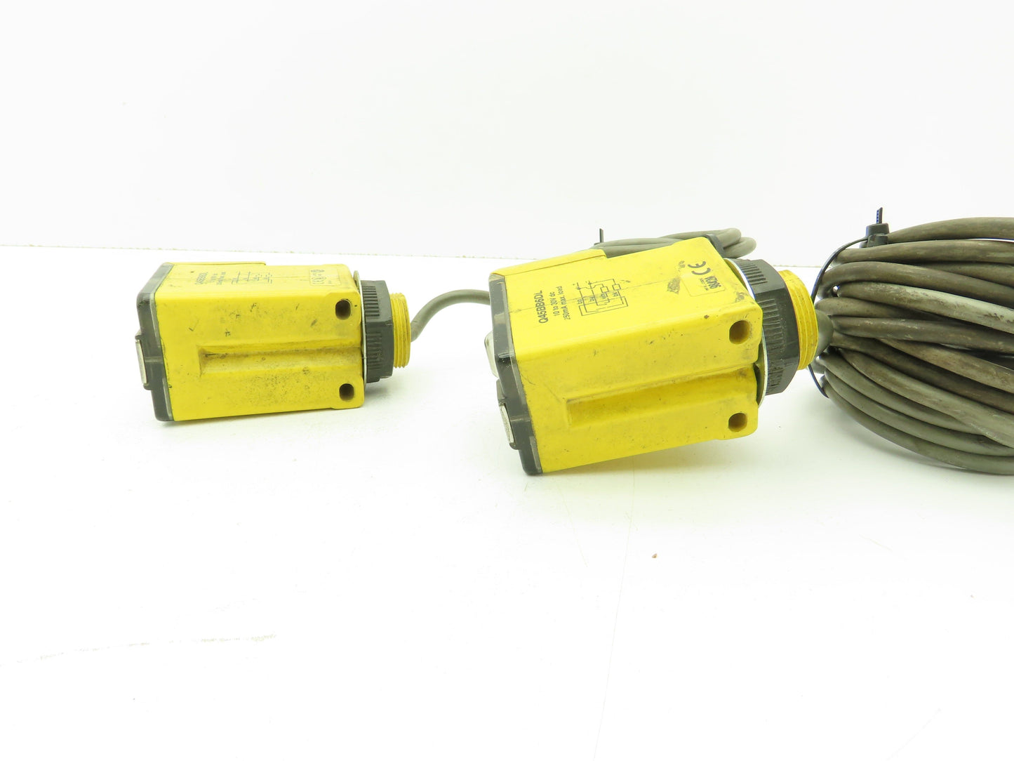 Banner Q45BB6DL Photoelectric Sensor Diffuse 1.8M 10-30VDC w/4-Pin Plug Lot of 2