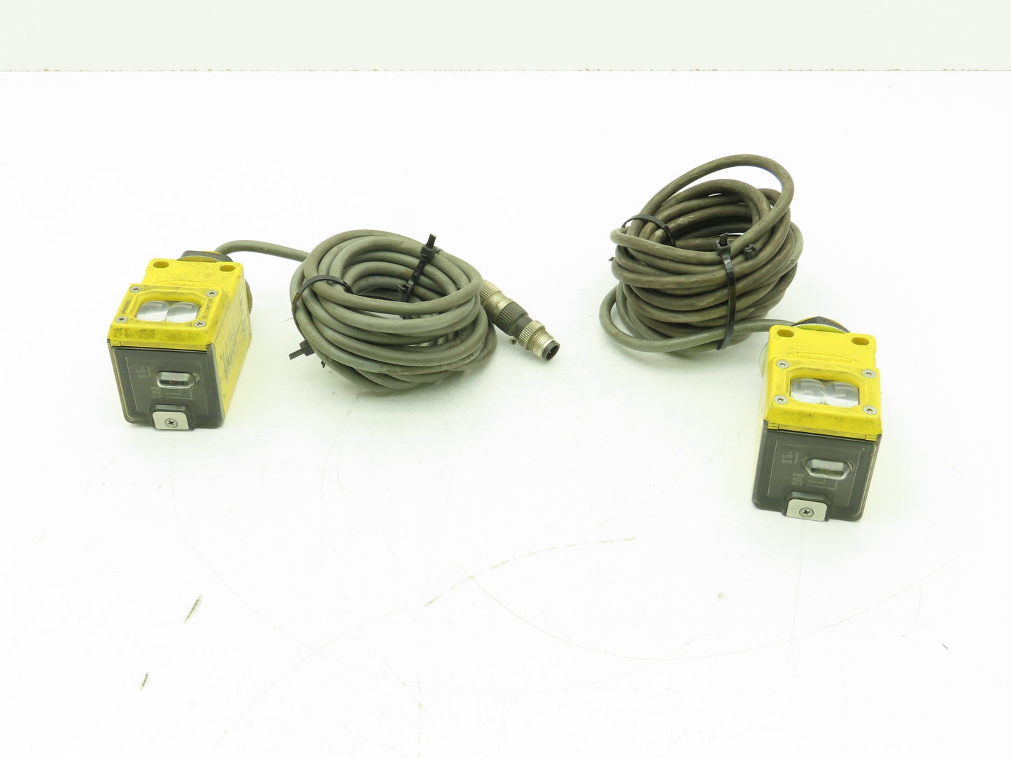 Banner Q45BB6DL Photoelectric Sensor Diffuse 1.8M 10-30VDC w/4-Pin Plug Lot of 2