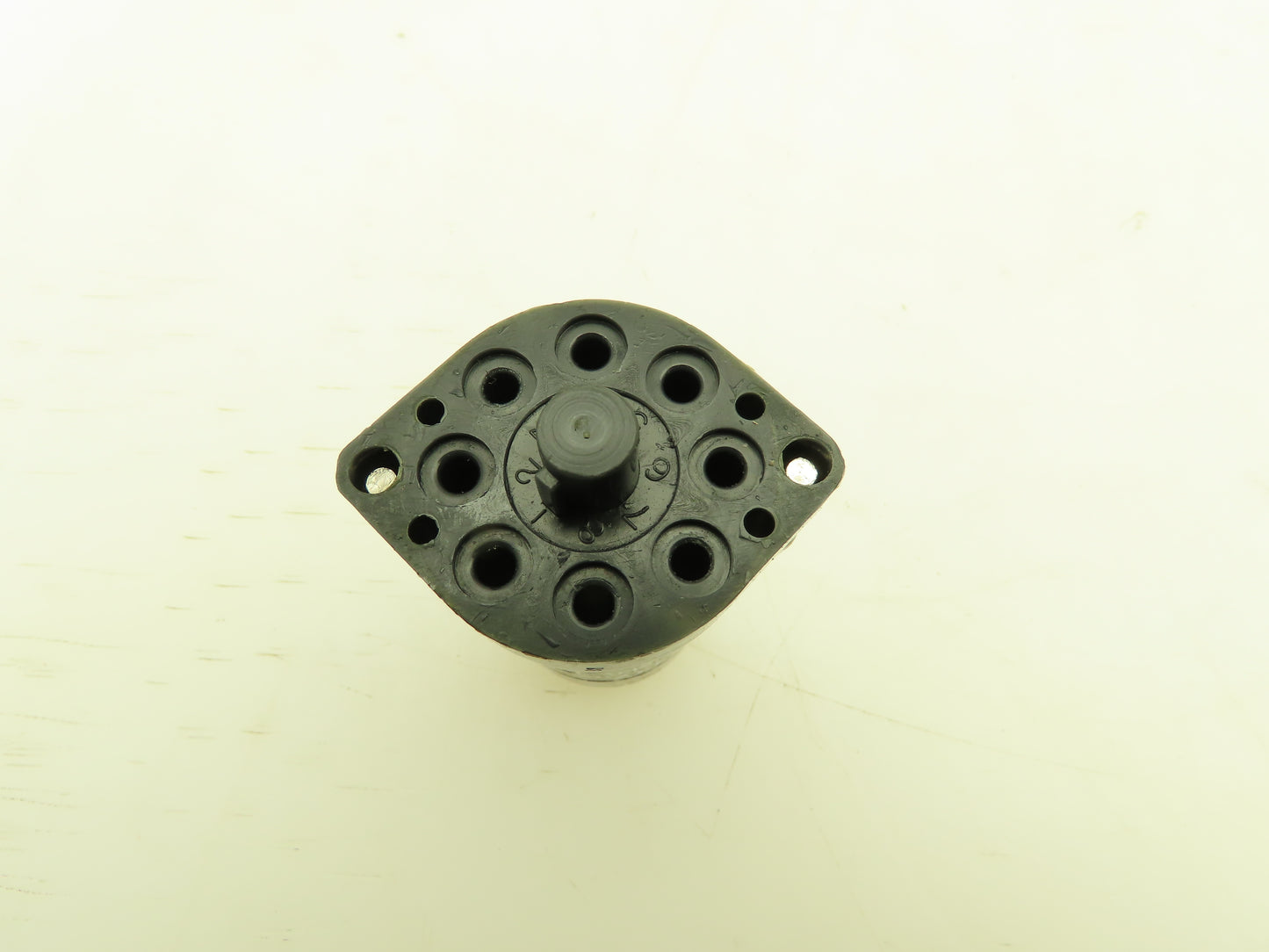 Clippard R445 Minimatic 4-Way Delay In & Out Valve Air Pneumatic Lot of 2