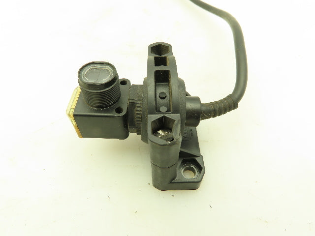 Allen Bradley 42EFP2RCBA2 Ser A Photo Switch Sensor RightSight Bracket Lot of 5