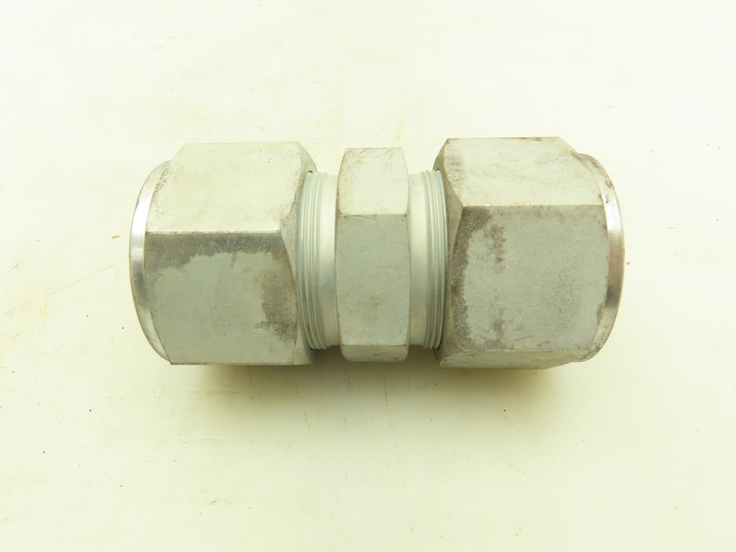 Swagelok S-2000-6 Steel Tube Fitting Union 1-1/4" x 1-1/4" LOT OF 4