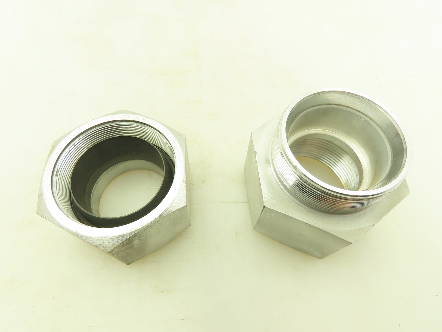 Swagelok S-2400-7-24 Female Connector Fitting 1-1/2" Tube x 1-1/2" FNPT Lot of 4