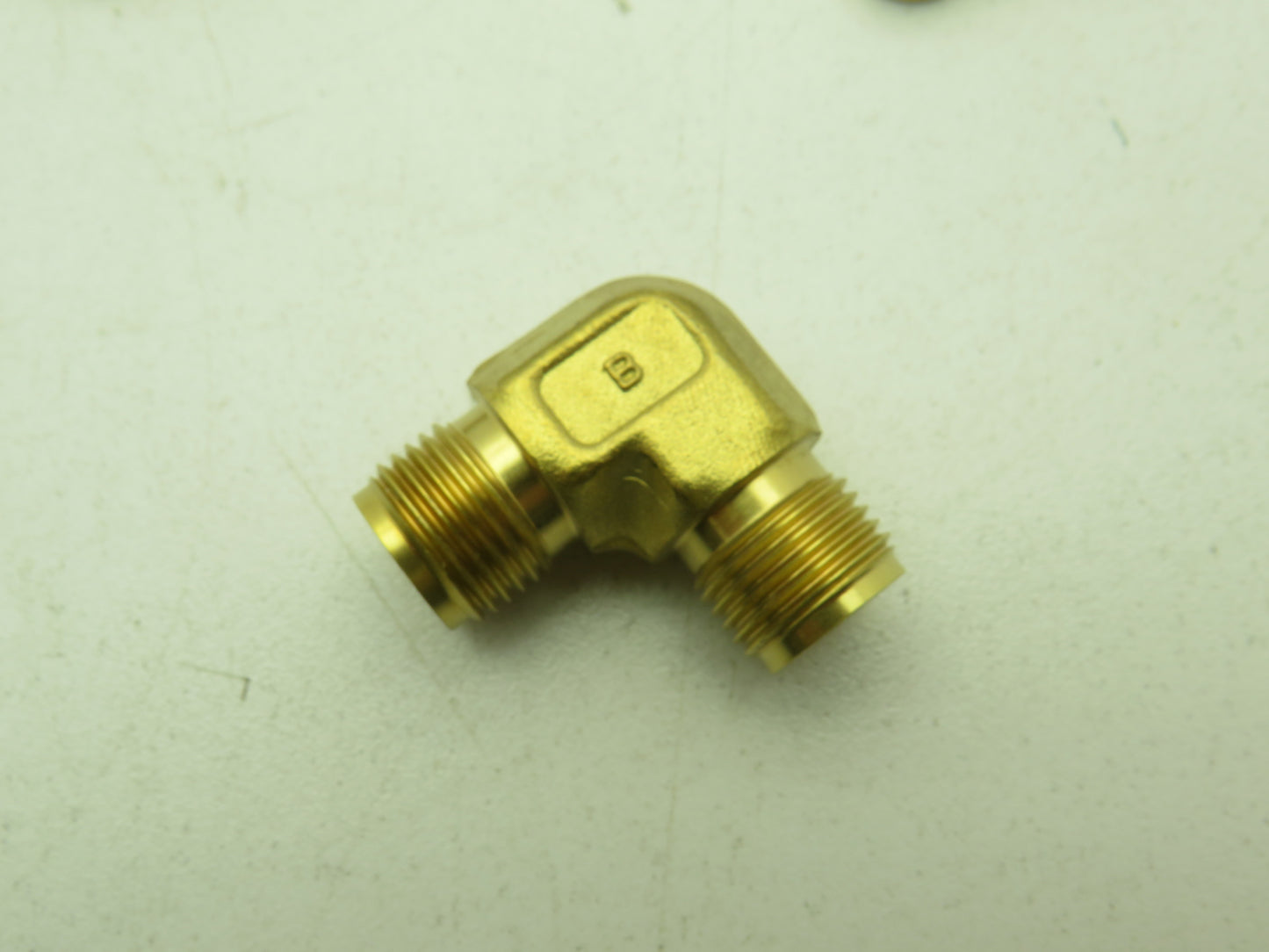 Parker 165C-6 Brass 90° Elbow Compression Tube Fitting 3/8" Union LOT OF 32