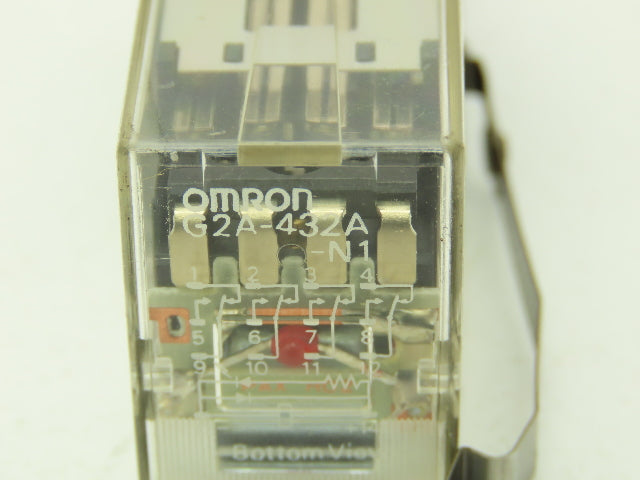 Omron G2A-432A-N1 Socket Relay 14-Pin 24VDC w/ Base PY140N Lot of 4