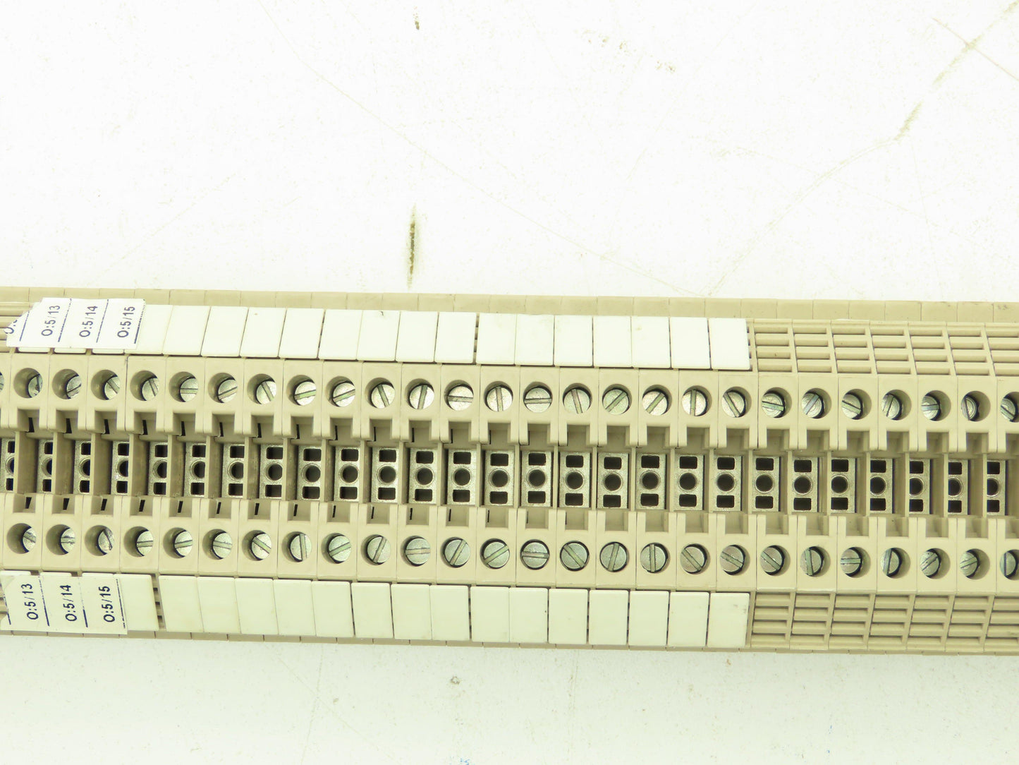 Weidmuller WDU4 26-10AWG 4mm 32A Terminal Blocks (89pcs) 32" DIN Rail