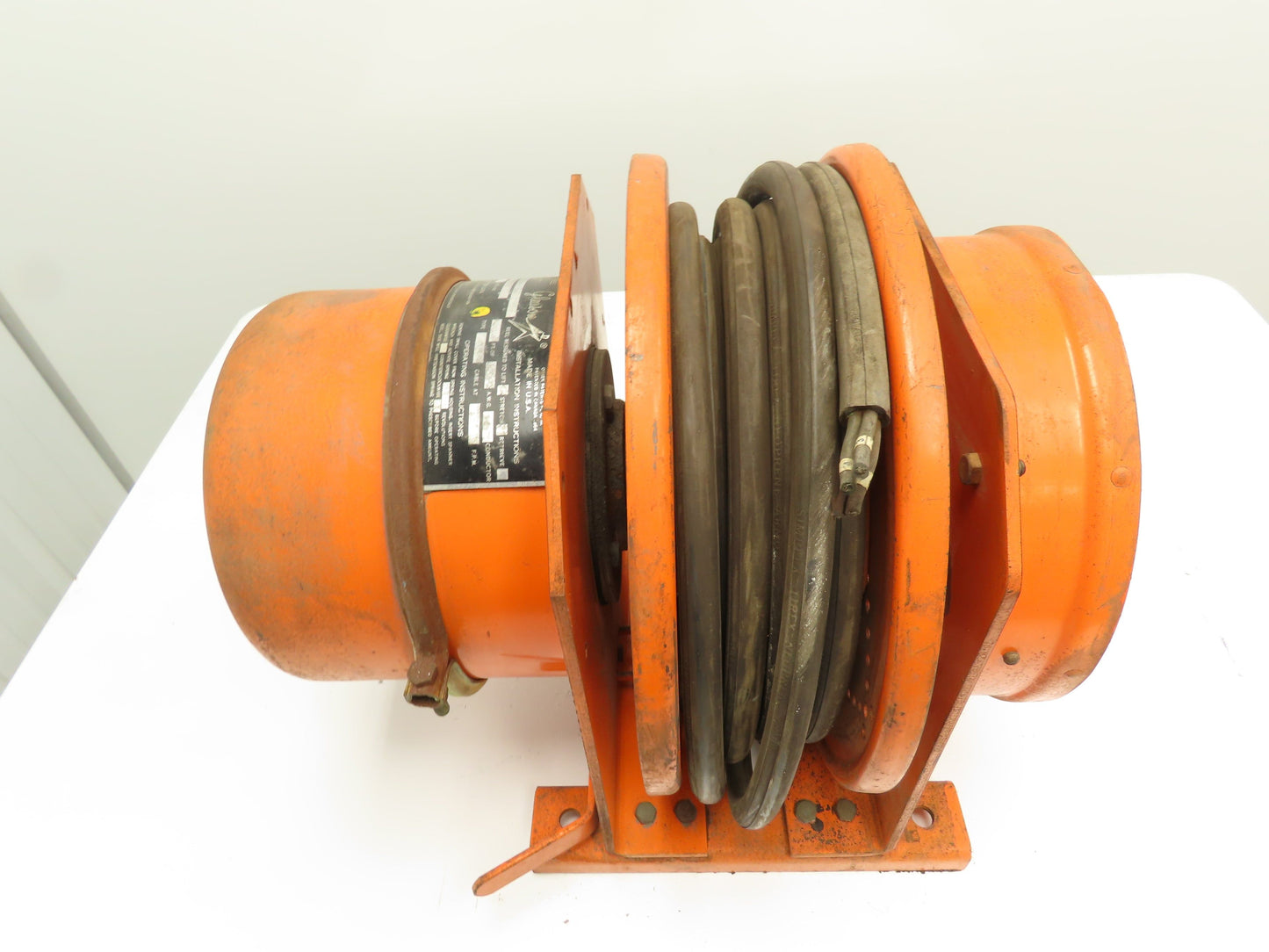 Gleason S35C-43-9-3 Retractable Power Cable Reel 600V 35A 12AWG 4C 25' Cord