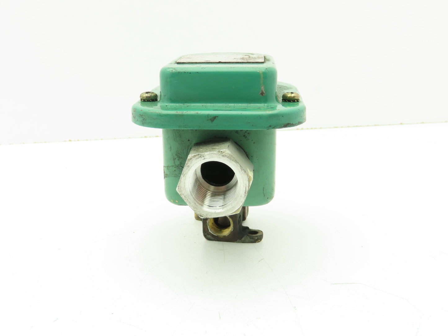 Asco WP116-204-1 Pneumatic Brass Solenoid Valve 1/4" NPT 110V