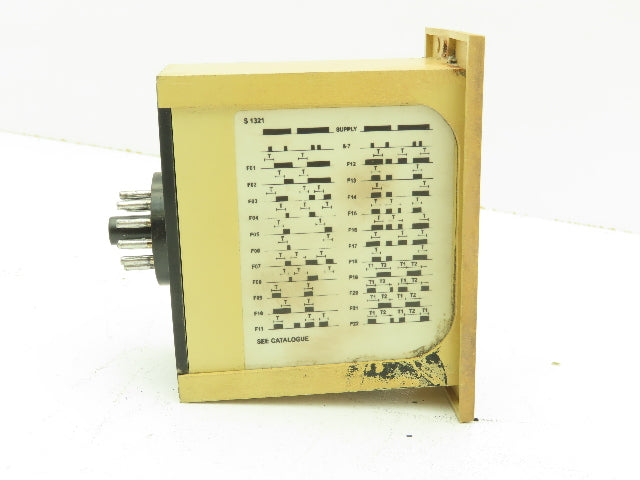 Carlo Gavazzi S-1321166-115 Programmable Quartz Timer 3-Digit LED 11-Pin 115V