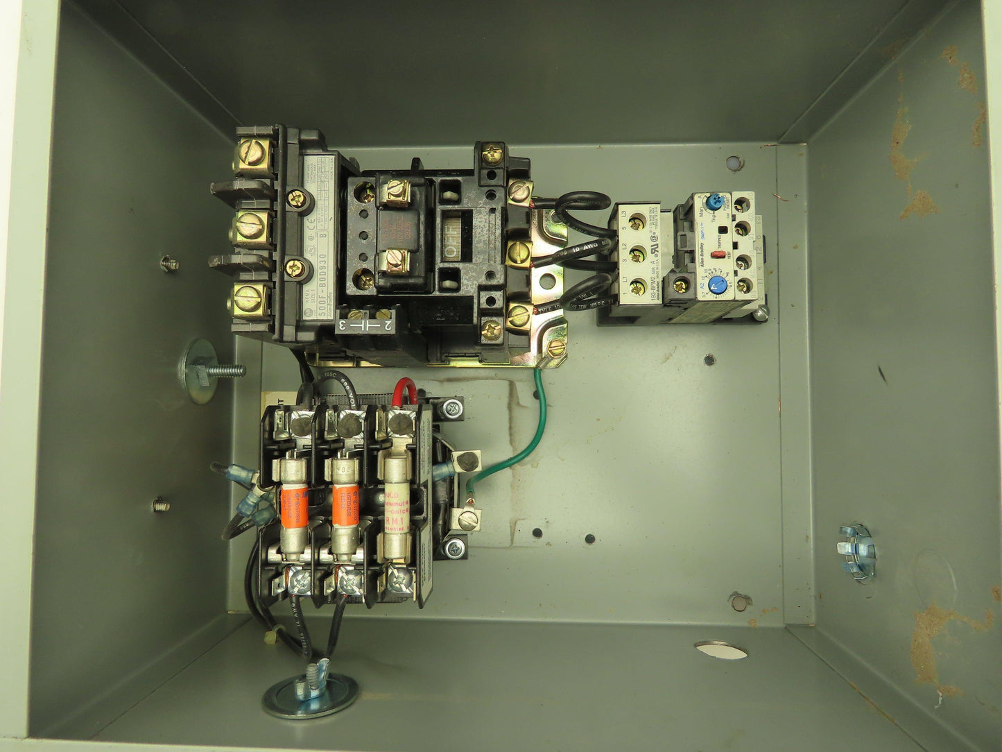 Allen Bradley Combination Motor Starter Overload 3 Ph 600V 12A 27A Enclosure