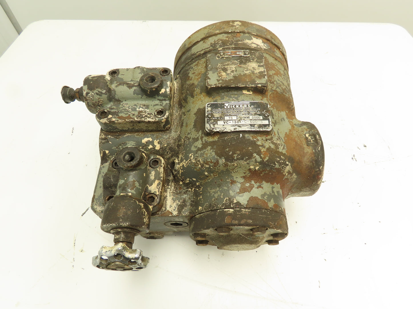 Vickers VC-138X-C-6DD-5 Hydraulic Combination Pump & Valves 75-1000 PSI 2" Inlet