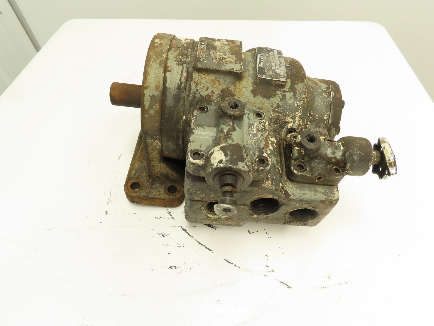Vickers VC-138X-C-6DD-5 Hydraulic Combination Pump & Valves 75-1000 PSI 2" Inlet