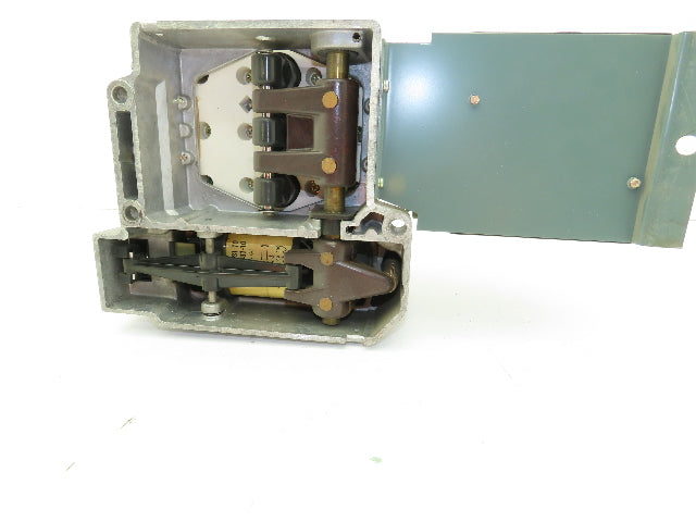 Fuji Electric SRC-3631-10 Motor Starter Contactor 260A 3 Ph 550V 110V Overload