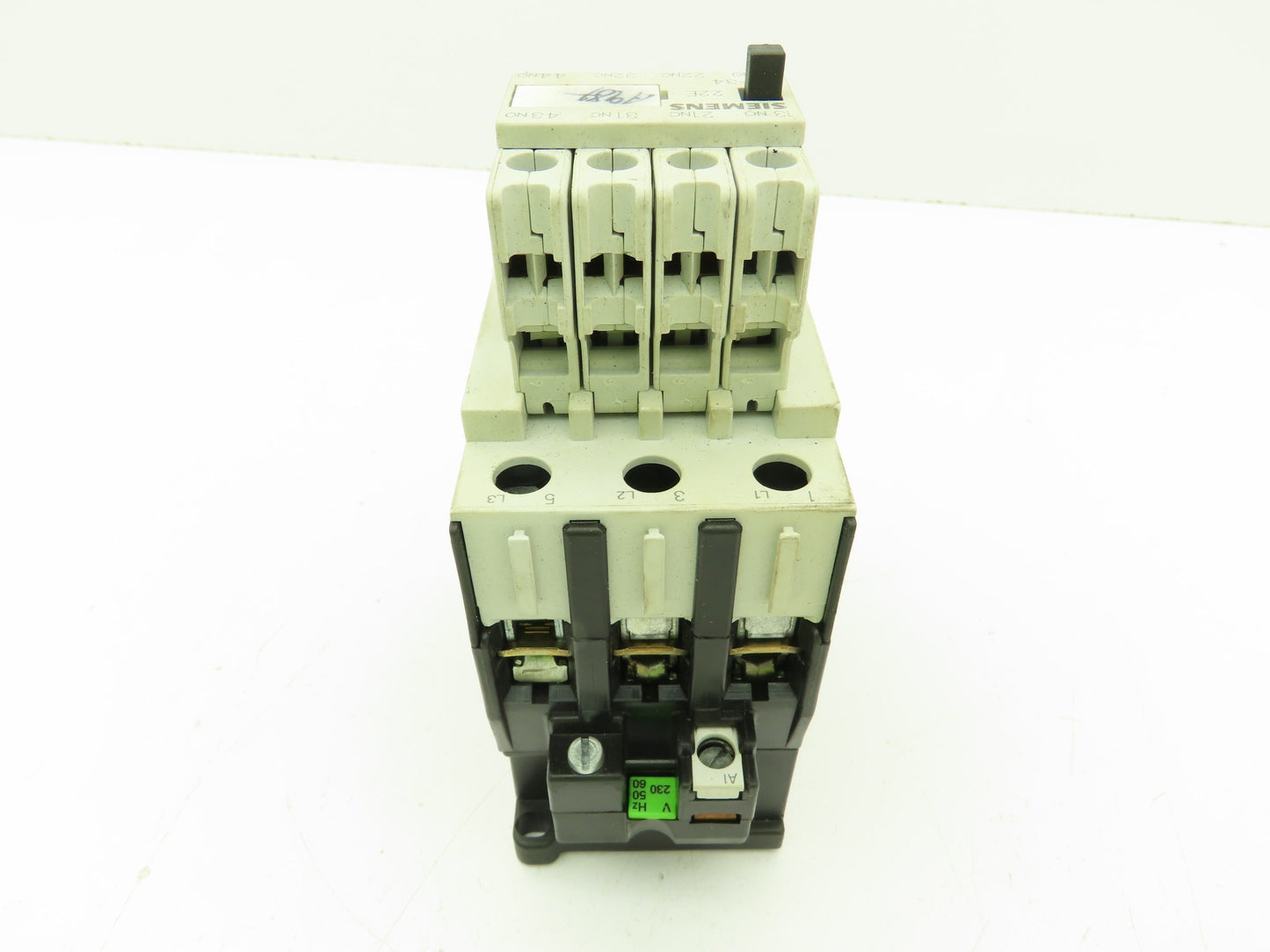 Siemens 3TF3470-0A IEC Contactor 55A 3P 3PH 230V Coil 2NO/2NC