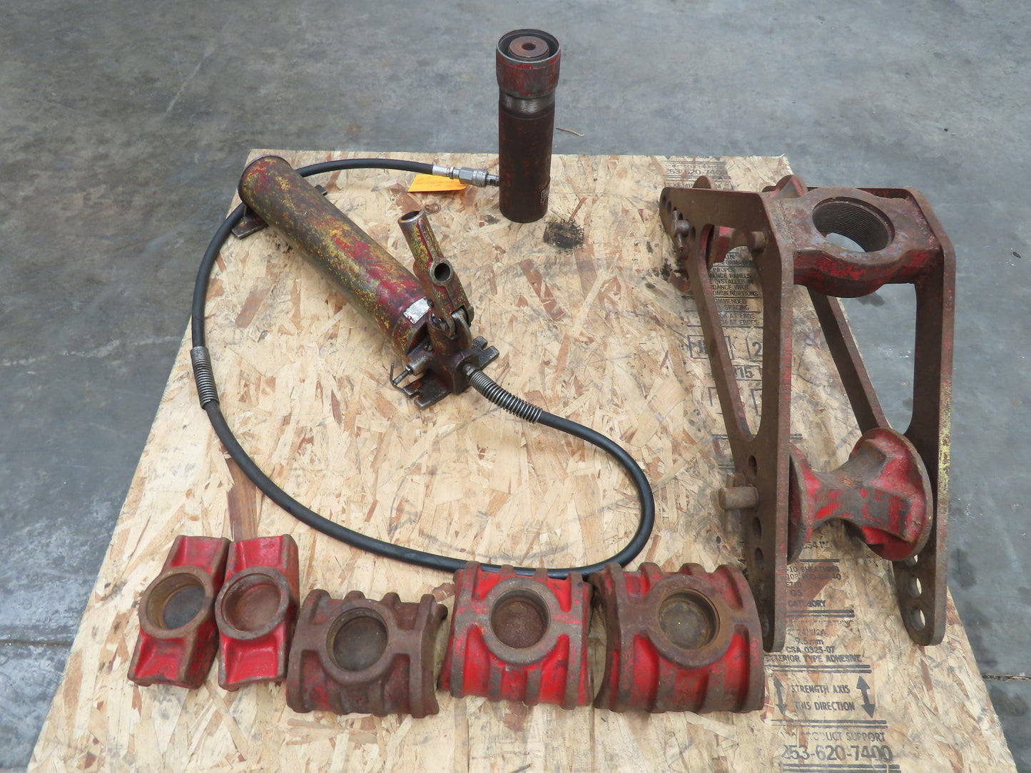 Blackhawk P-80 Pipe Bender One Shot Steel Hydraulic Hand Pump Not Complete