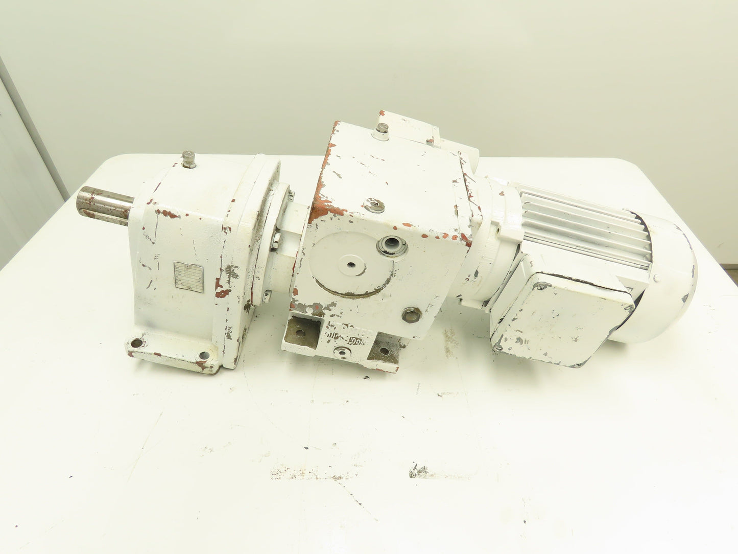Stroter B3 Type G26 Variable Speed Gearmotor 18:1 Ratio 1-2HP 400/460V 3PH IP55