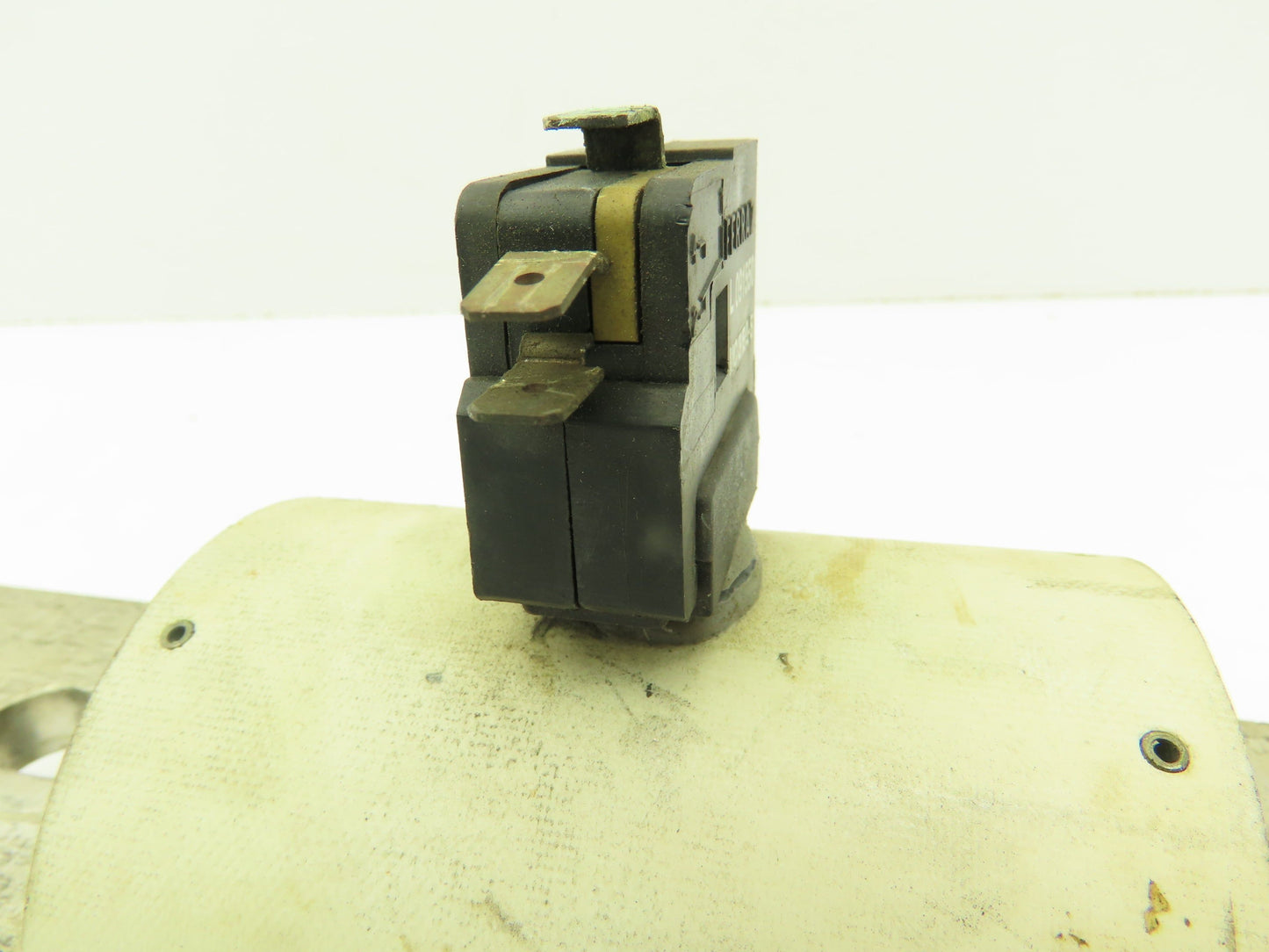 Ferraz R200959CF00 D060APH1400IL Protistor Fuse 600V 1400A L091550 Micro Switch