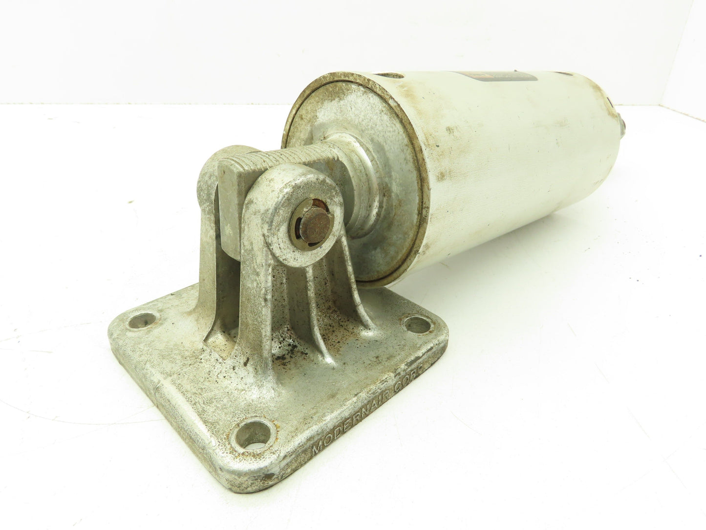 ARO Economair MQ2764-040 Pneumatic Air Cylinder 3" Bore 4" Stroke Pivot Bracket