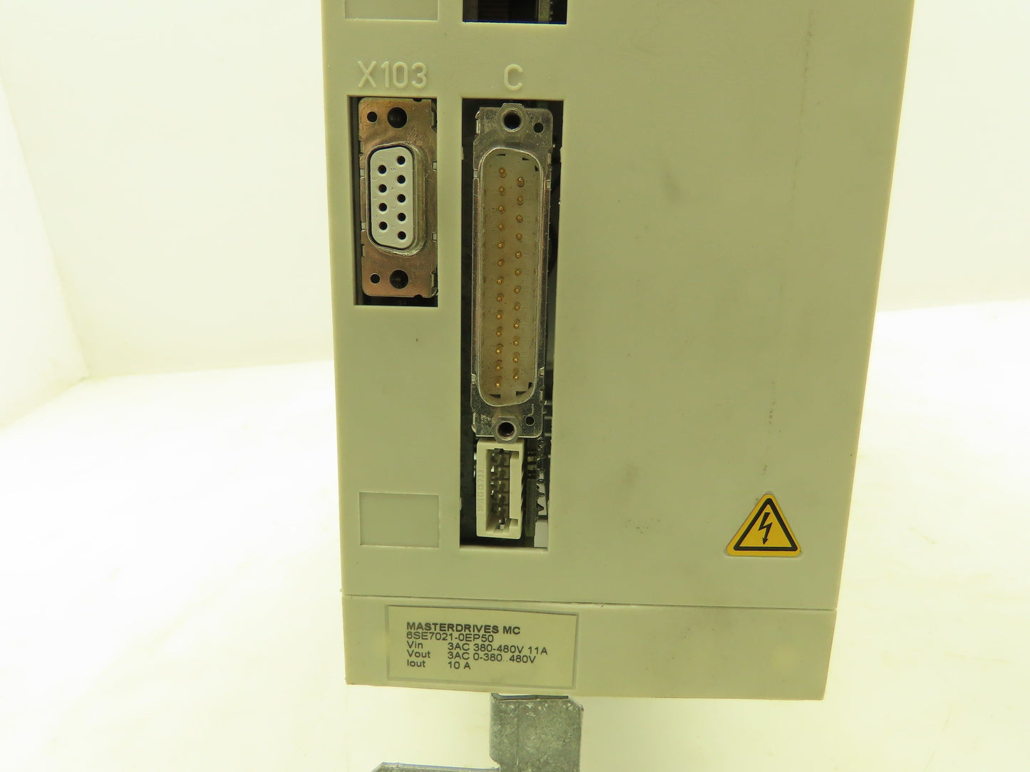 Siemens 6SE7021-0EP50 Simovert Masterdrives MC AC/AC Servo Drive 10A 480V 3PH