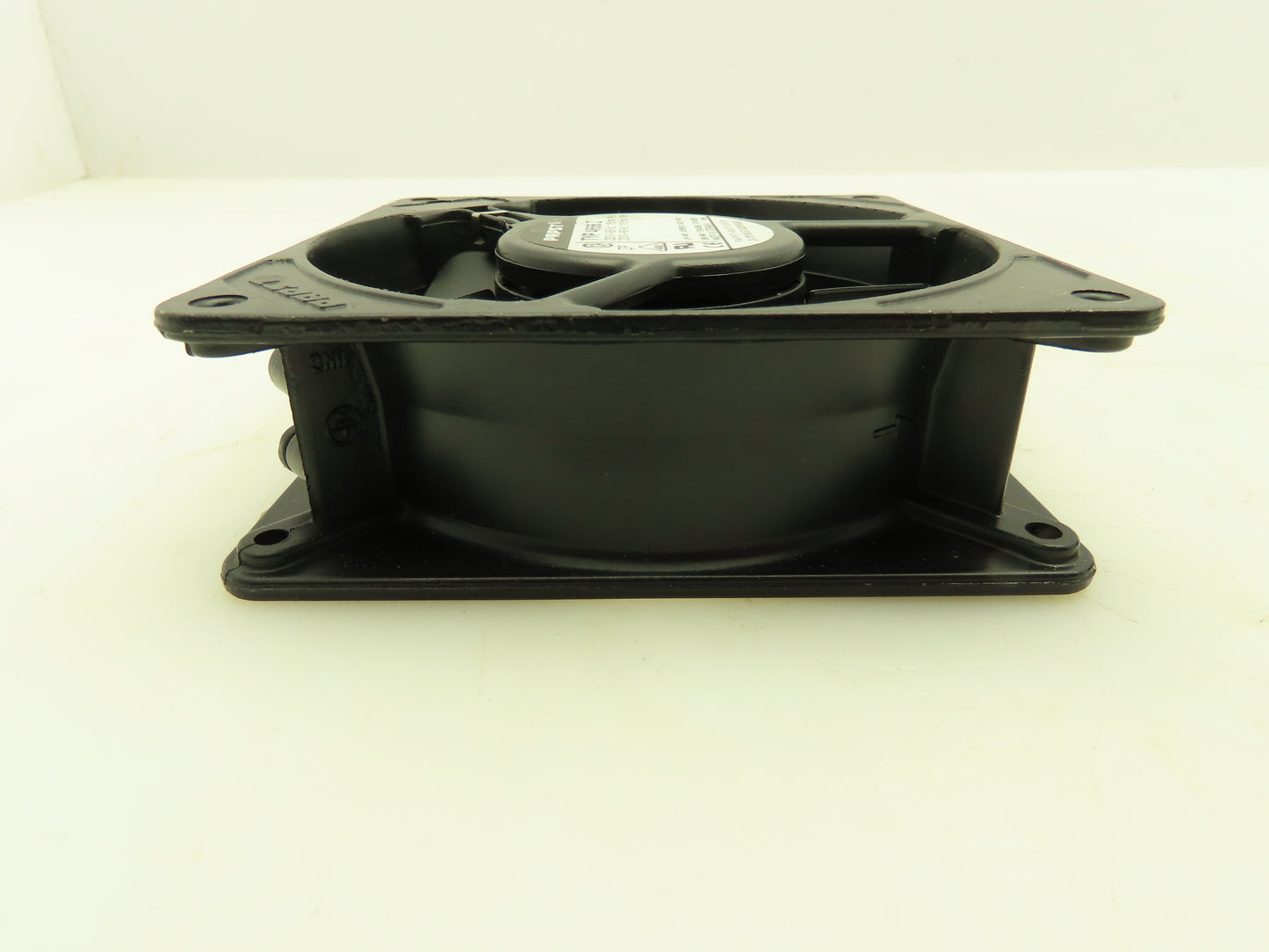 4656Z AC Axial Cooling Fan 230V 18W 2650 RPM 38x119mm