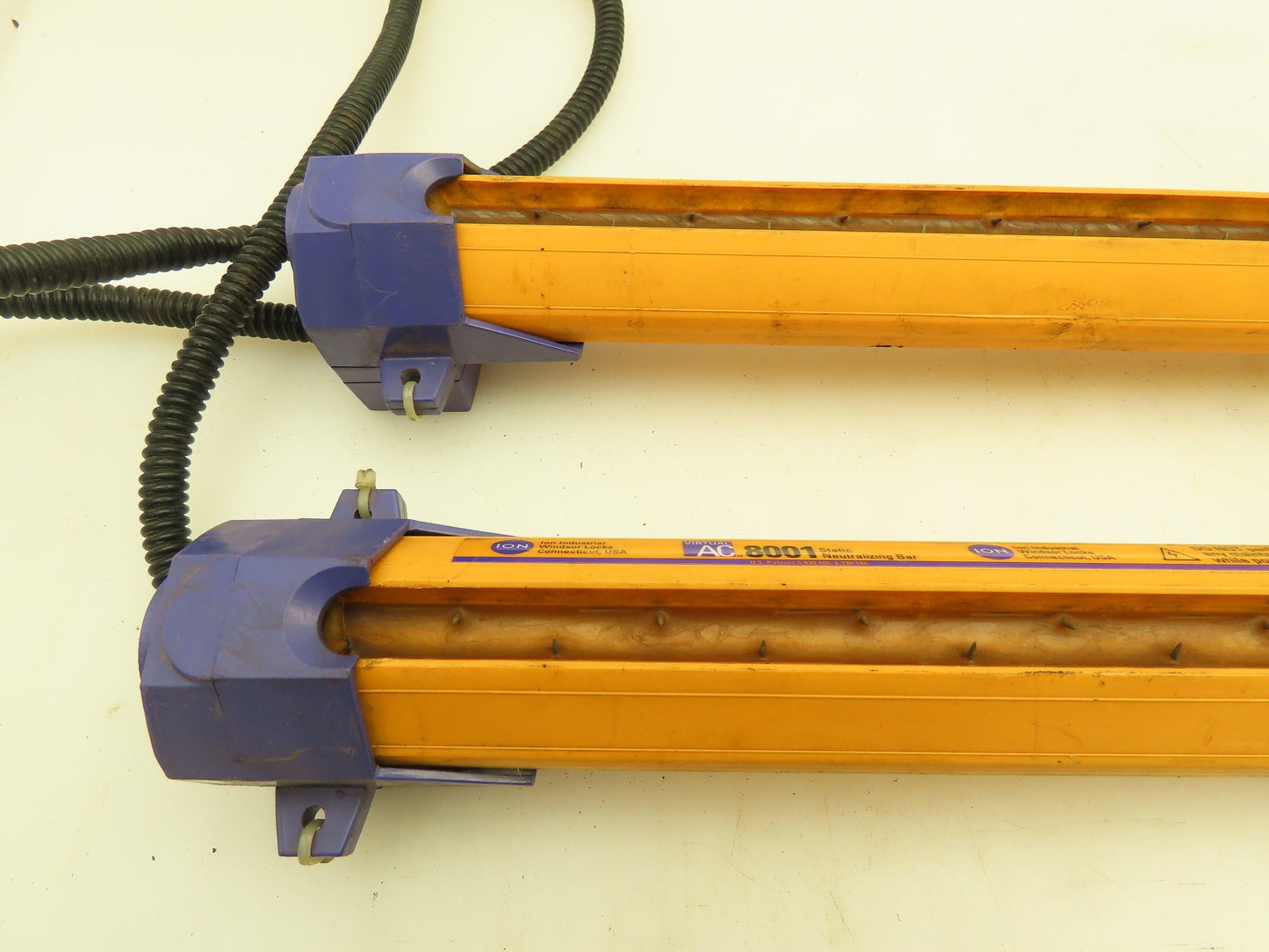 Ion Industrial Virtual AC 8001 Static Neutralizing Bar 32" (1) Pair