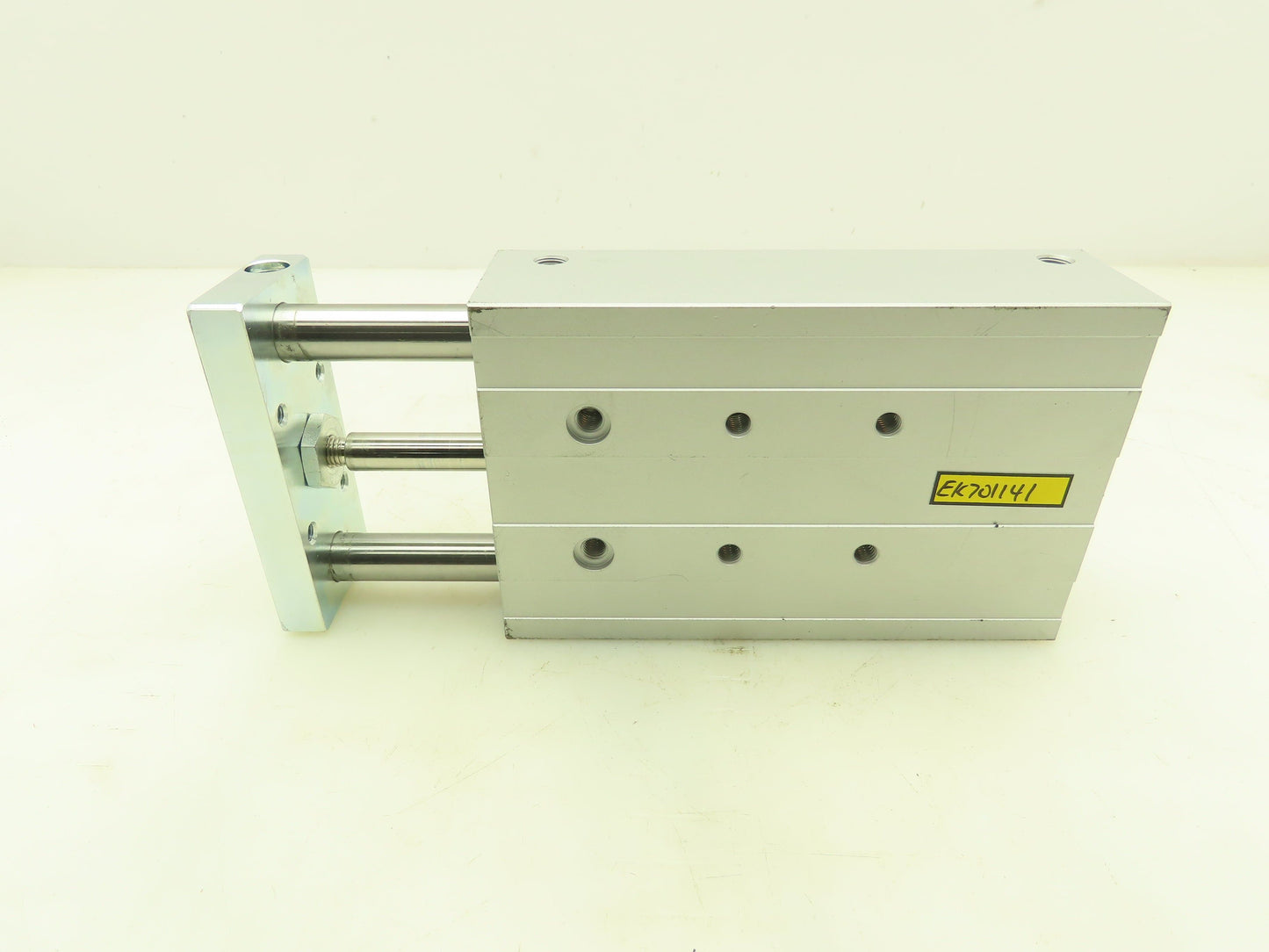 Festo DFM32125PAKF Guided Drive Air Cylinder Pneumatic Actuator 125mm Stroke