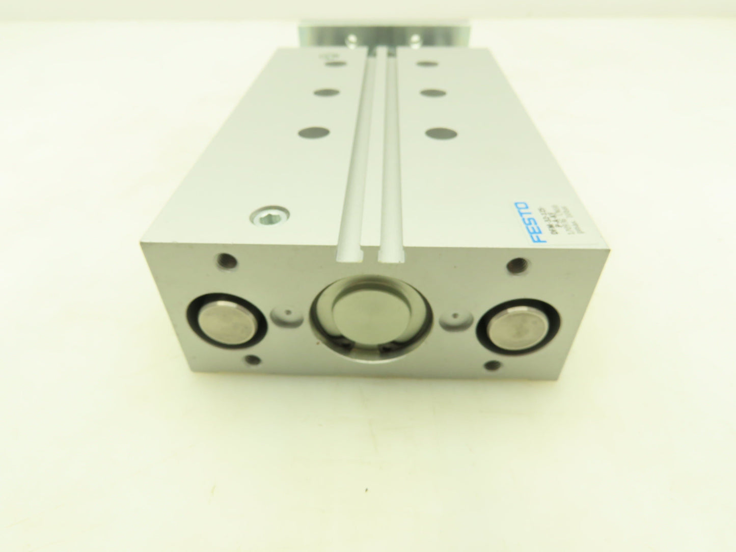 Festo DFM32125PAKF Guided Drive Air Cylinder Pneumatic Actuator 125mm Stroke