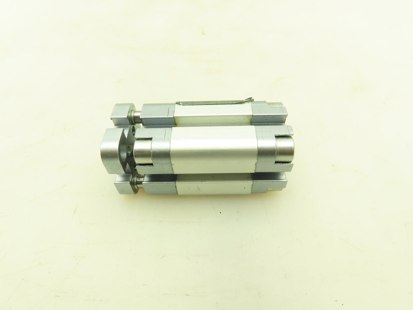 Metal Work 2470120015XP Pneumatic Air Cylinder 12MM Bore 15MM Bore Guide