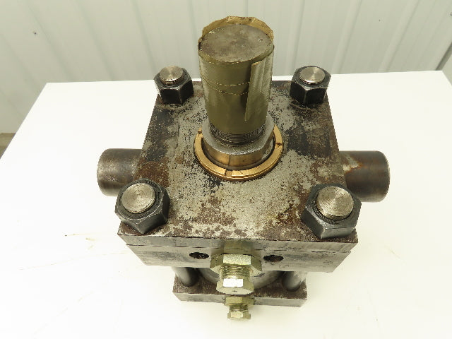 Parker CD2HTS14C 2H Hydraulic Cylinder 7" Bore 3" Stroke 3000 PSI Trunnion Mt