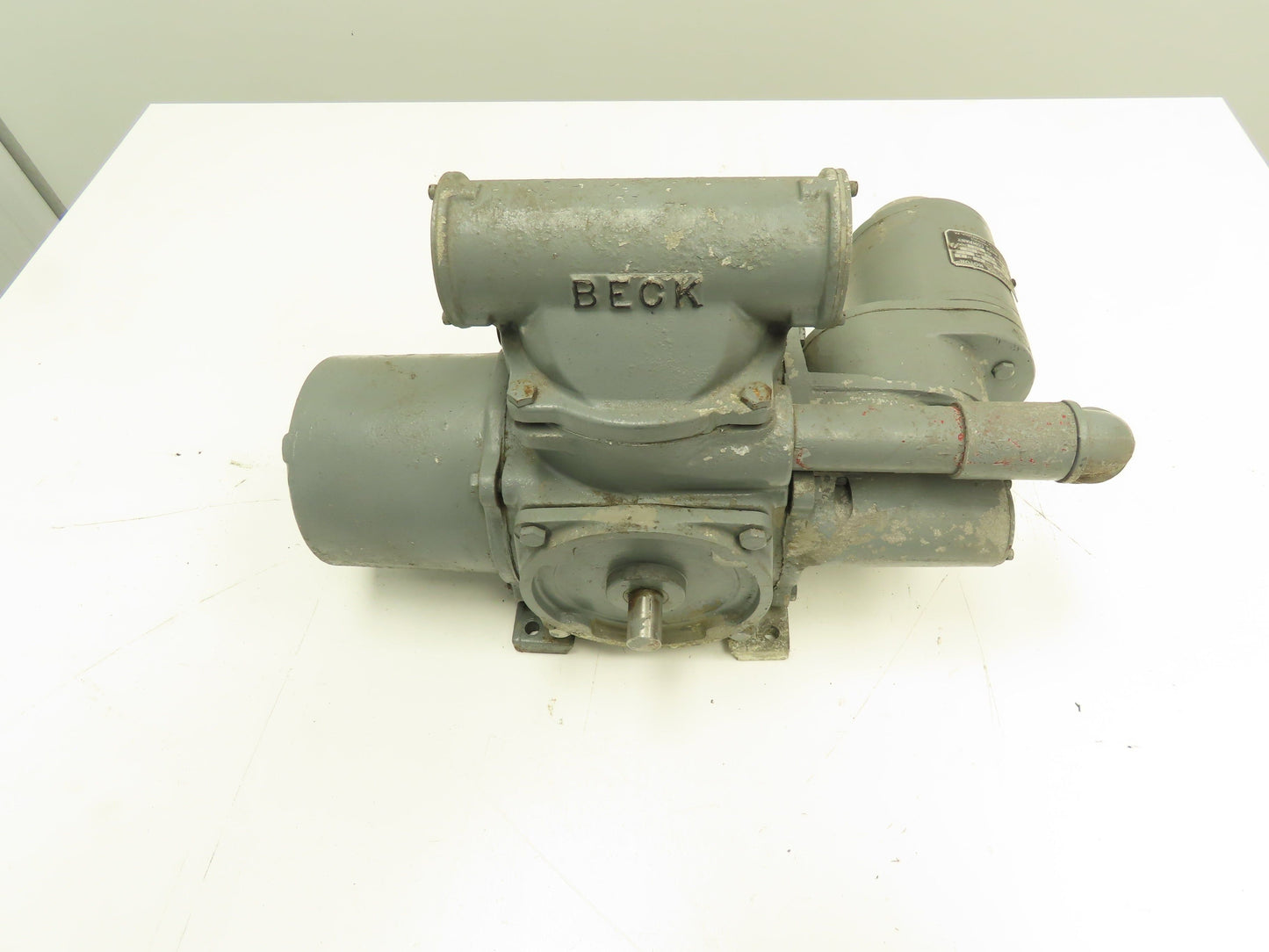 Harold Beck Company 2521-1931A Actuator 131.5:1 Ratio 30#FT. 100° in 30 Sec 115v