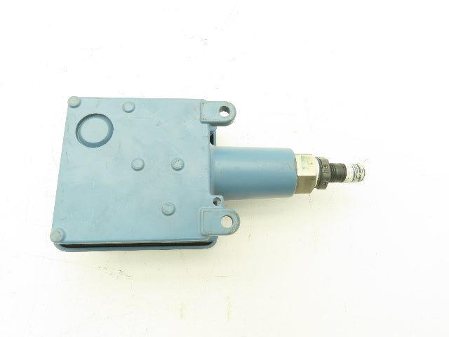 United Electric H100-491 Pressure Switch 10-100 PSI 15A 480V