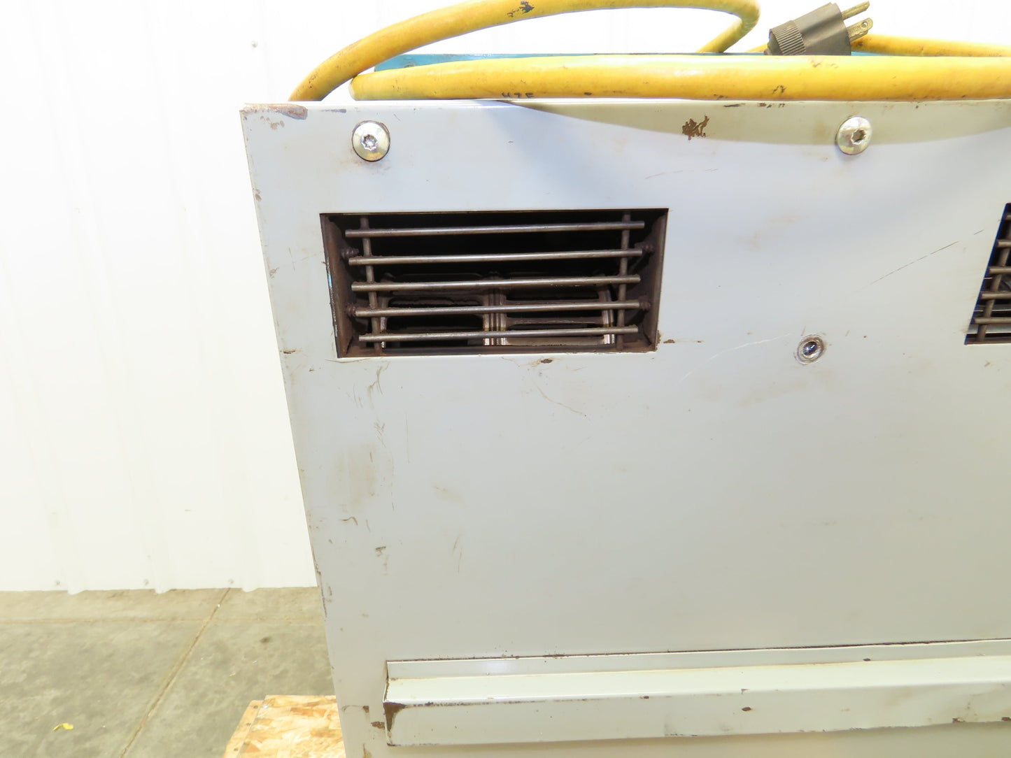 McLean Midwest 36-U616-317 Electrical Enclosure Air Conditioners 115v 1ph